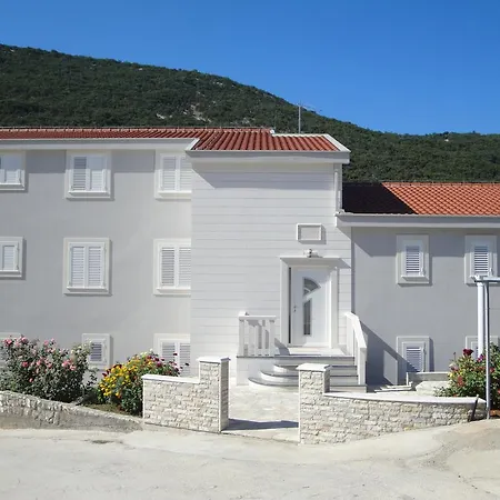 Apartment Marica *