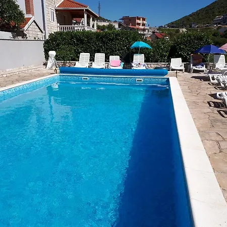 Marica Apartment *